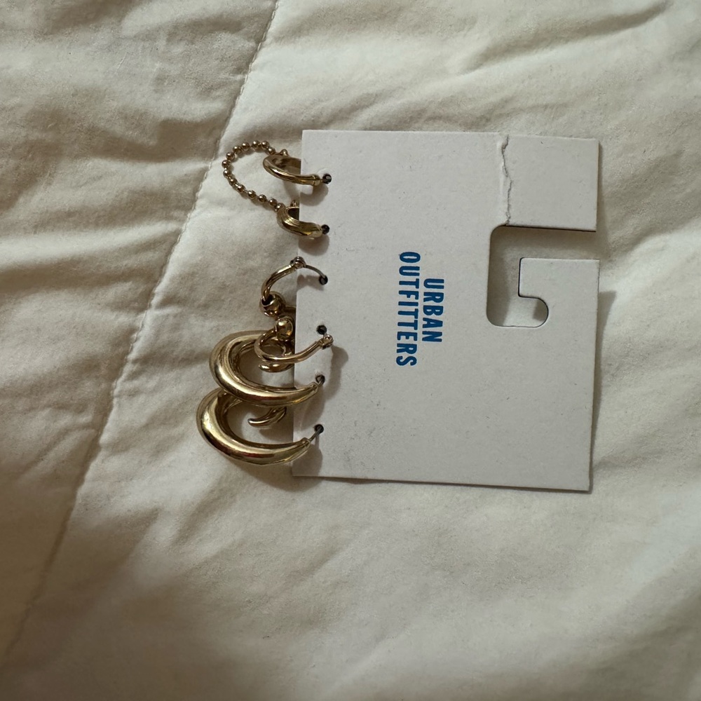 Urban Outfitters Gold  Earrings set